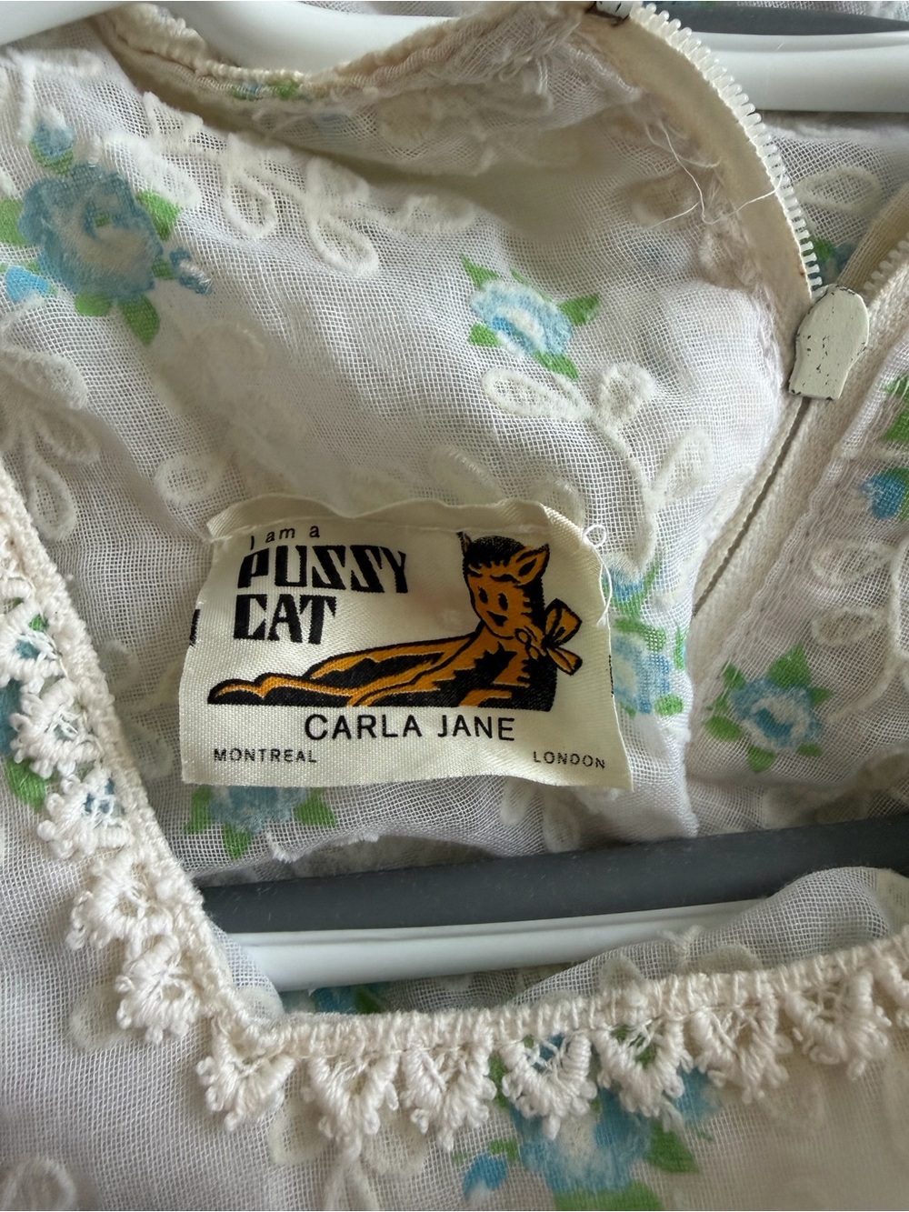 vintage 70s prairie dress - Picture 7 of 7
